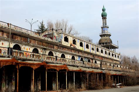 La Città Fantasma di  Maotai, un viaggio nel tempo e una lezione di storia!